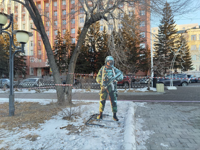 24 фигуры военных появятся на площади Ленина в Чите к Новому году