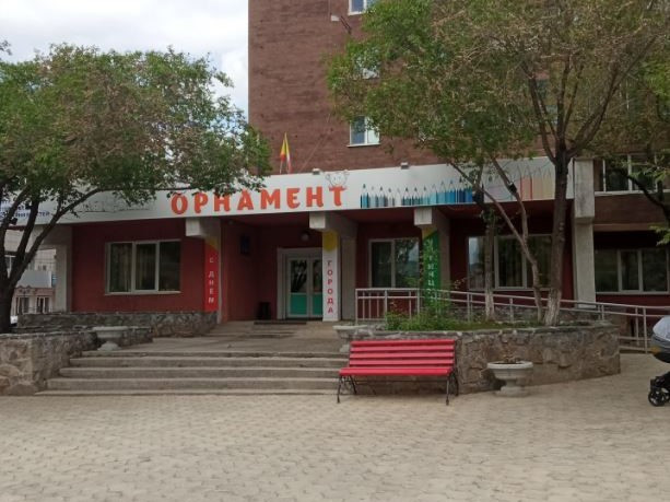 Мужчина разбил стёкла и залез в детский центр «Орнамент» в Чите