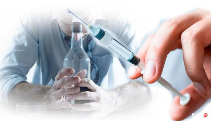 Главный пульмонолог Забайкалья рассказал о совместимости алкоголя с вакциной
