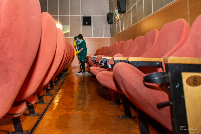 Кинотеатры в Забайкалье дезинфицируют из-за угрозы гриппа и ОРВИ