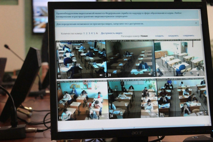 Наблюдать за сдающими ЕГЭ школьниками в крае будут с 1080 камер
