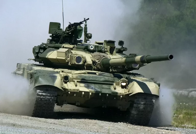 Бронетанковый ремонтный завод в Атамановке соберёт 800 танков – Гурулёв