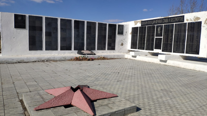 Мемориал боевой славы, памятник воинам-землякам, погибшим на фронтах Великой Отечественной войны в Нижнем Цасучее