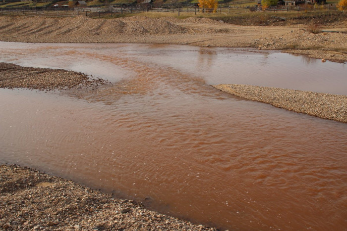 Прииск оштрафовали на 50 тыс. рублей за загрязнение реки в Забайкалье