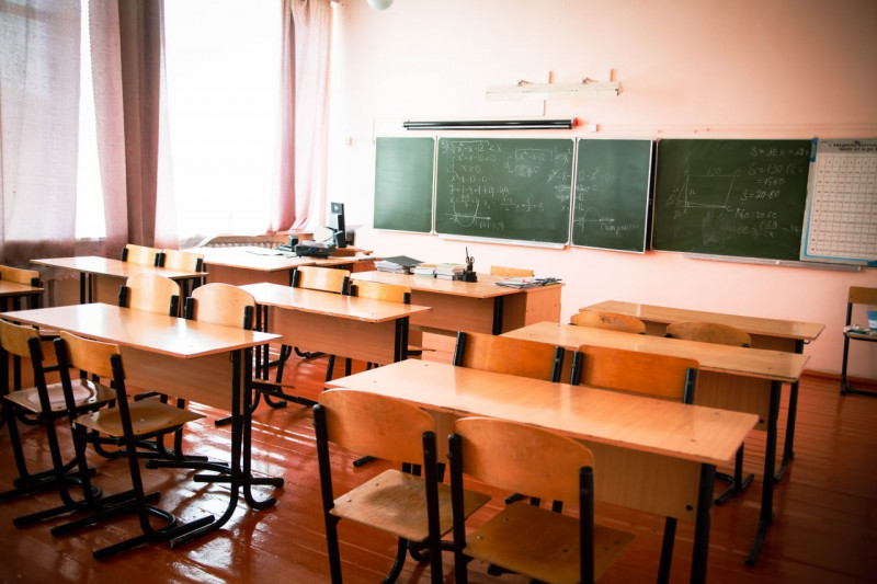 В школах Забайкалья недостаёт около 500 учителей