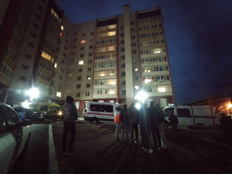 Экстренные службы оцепили дом на Украинском бульваре, 15, в Чите