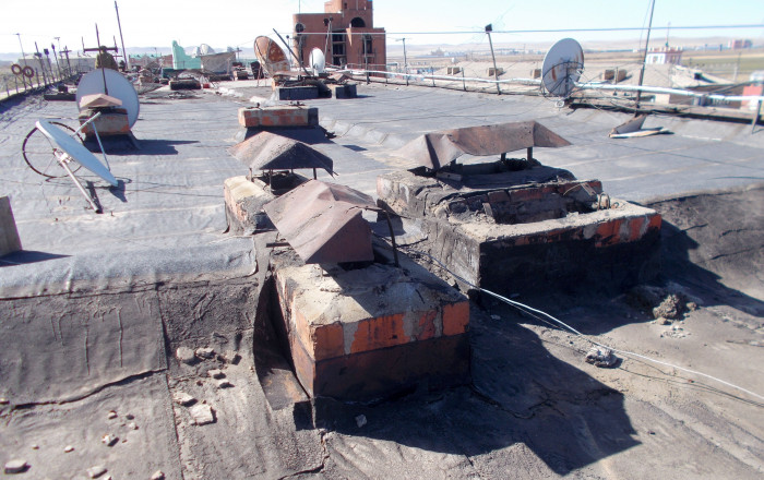 Крышу многоквартирного дома в Забайкальске починили после иска прокуратуры