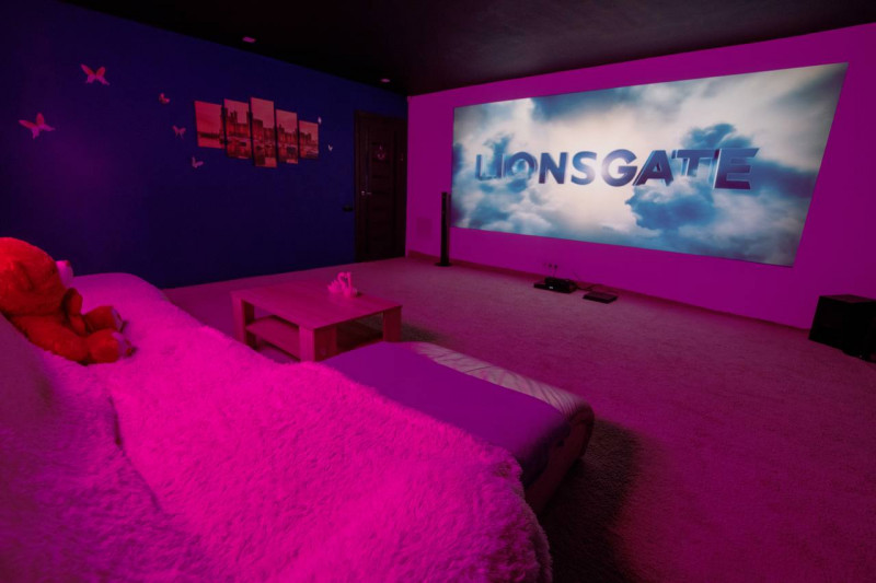Антикинотеатр Lounge Cinema