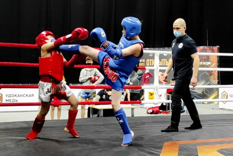 Соревнования по тайскому боксу на кубок «Удоканской меди» проходят в Чите