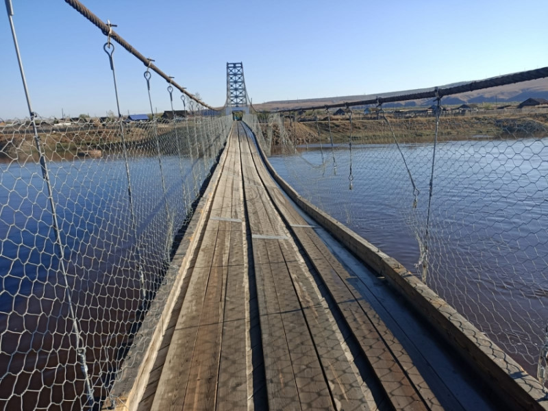 Ползком через мост за 23 млн: мост через Нерчу в Забайкалье снова оборвался