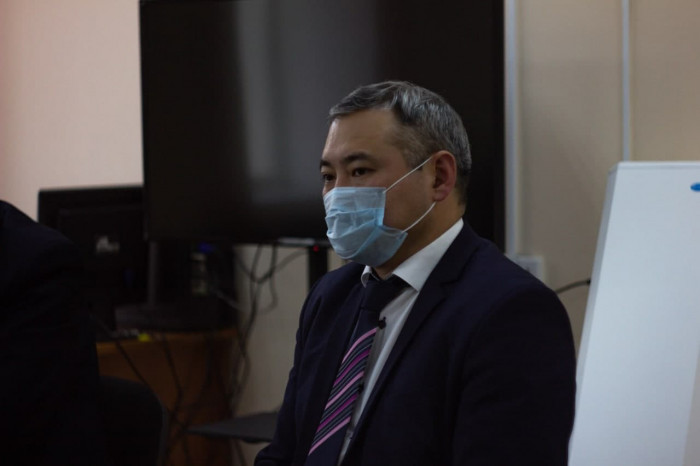 Депутат Читы спросил Бардалеева, почему постановления об ограничениях публикуют поздно вечером