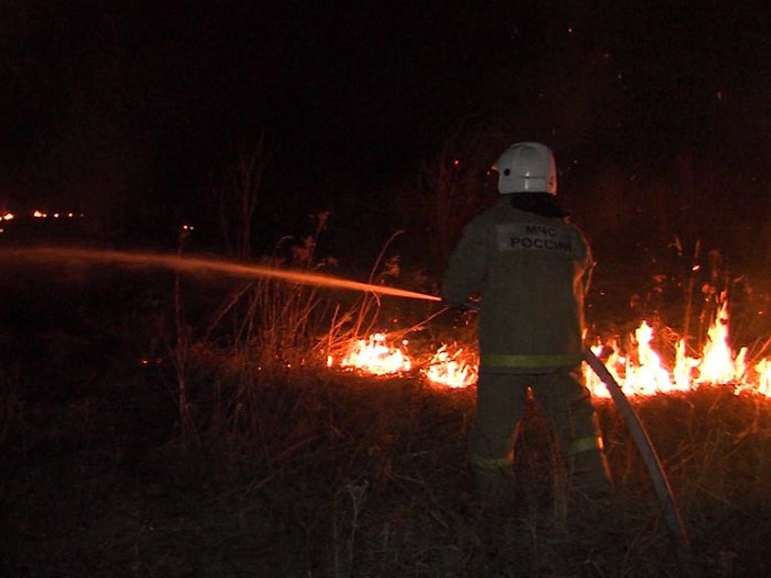 Пожар на территории совхоза в Засопке оказался возгоранием травы - МЧС
