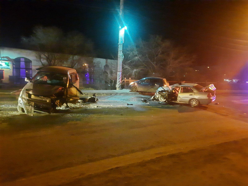 Пьяный автомобилист устроил двойное ДТП в Чите, есть погибший