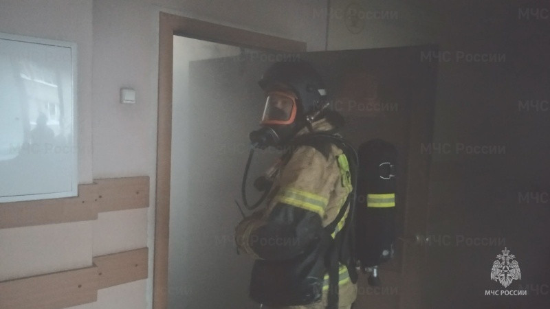 Пожар квартиры произошёл в Чите - соседи и огнеборцы спасли двух человек от гибели
