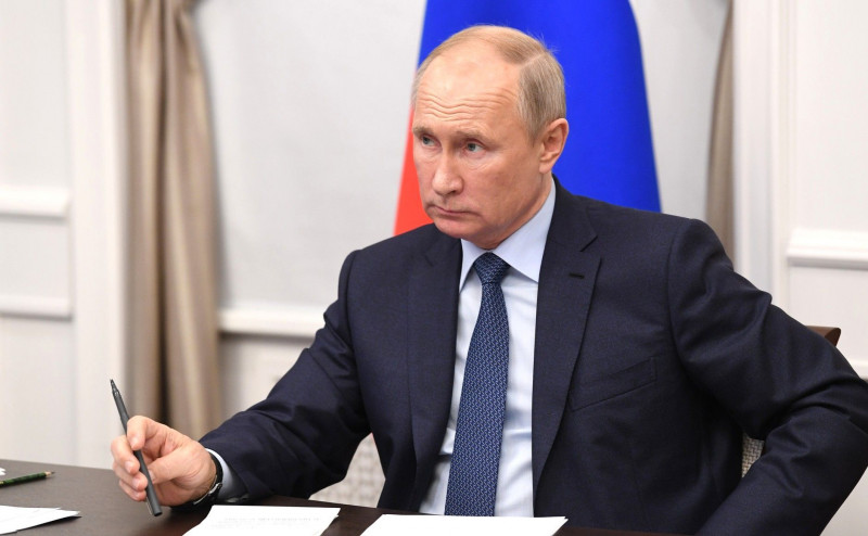 Путин подписал закон о лишении свободы за отказ от участия в боевых действиях
