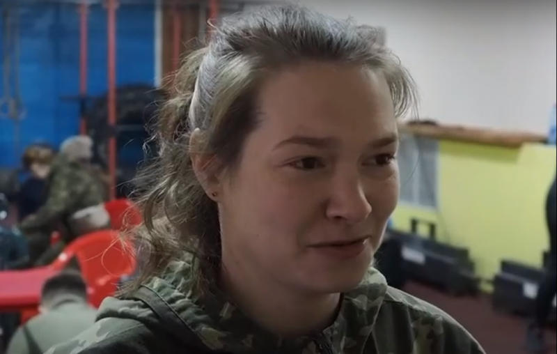 Забайкалка, которая хочет служить по контракту, записалась на на курсы по военной подготовке
