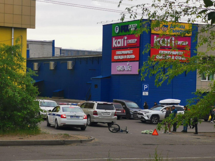 Подростка на велосипеде сбили около гипермаркета «Абсолют» в Чите