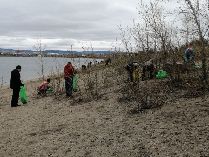 Экологическая акция «Чистый берег» стартовала на озере Кенон в Чите 22 мая
