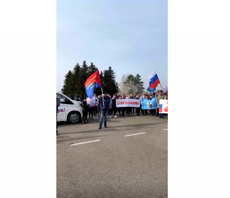 Участники автопробега Владивосток – Москва в поддержку русских солдат побывали на митинге в Чите