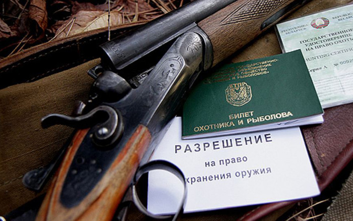 Правила владения оружием в России могут ужесточить после трагедии в Казани