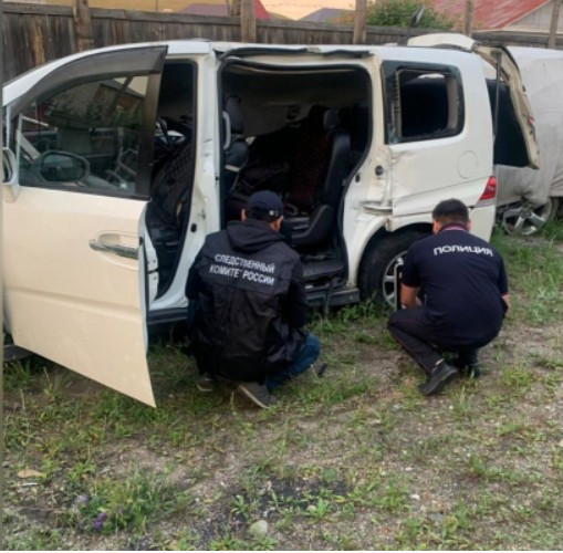Уголовное дело возбуждено по ДТП с падением крана на микроавтобус в Забайкалье