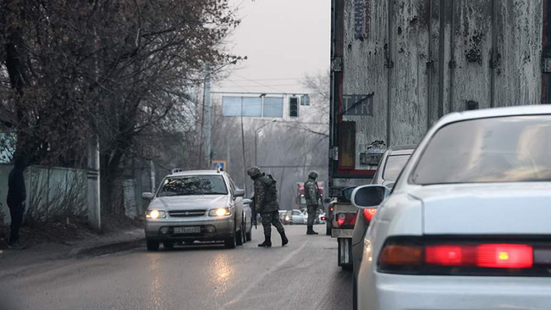 Военные из России начали патрулировать районы Казахстана