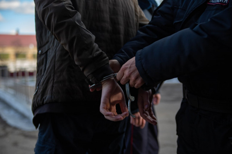 Житель Читы торговал наркотиками в онлайн-магазине, его задержали сотрудники УФСБ