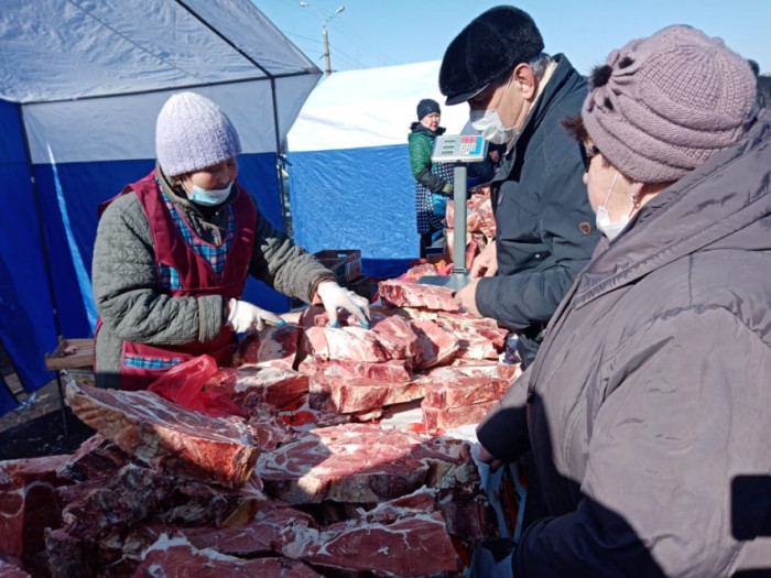 Почти 3 тонны овощей и 8 тонн мяса продали участники ярмарки в Чите