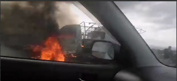 Автомобиль загорелся в ДТП на трассе Чита-Забайкальск