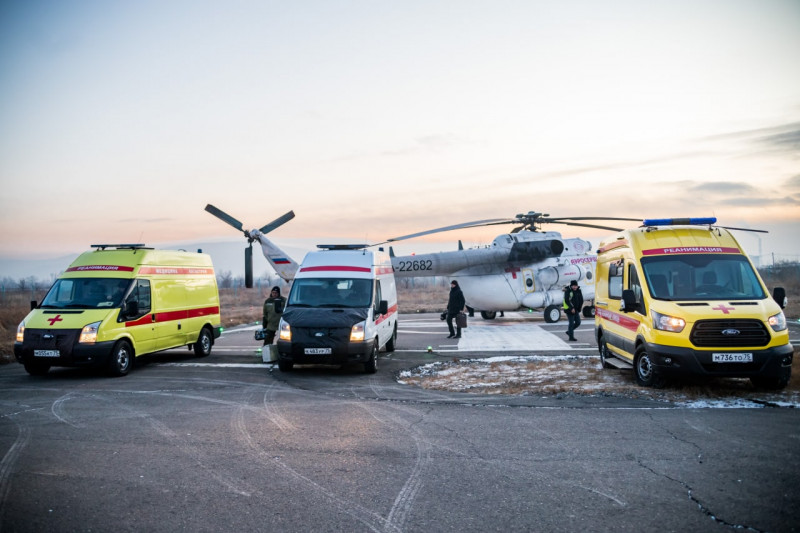 Вертолёт прилетел за пациентом в Краснокаменск для его перевозки в Читу