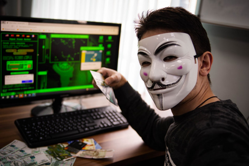 Семьсот пятьдесят тысяч номеров кибермошенников заблокировали в России в 2022 году