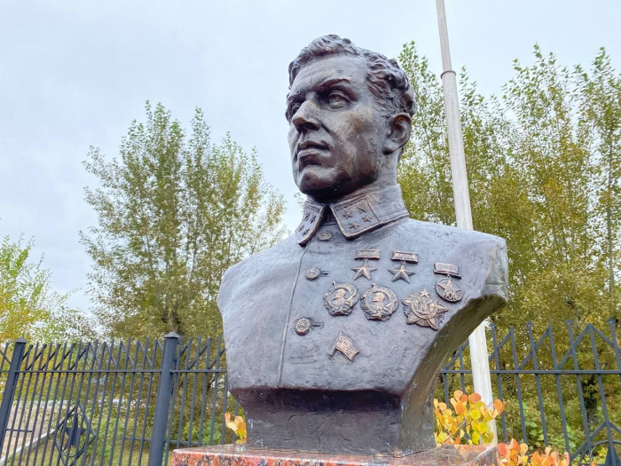 Памятники в честь офицеров Штерна и Смушкевича открыли на мемориале Халхин-Гол в Чите