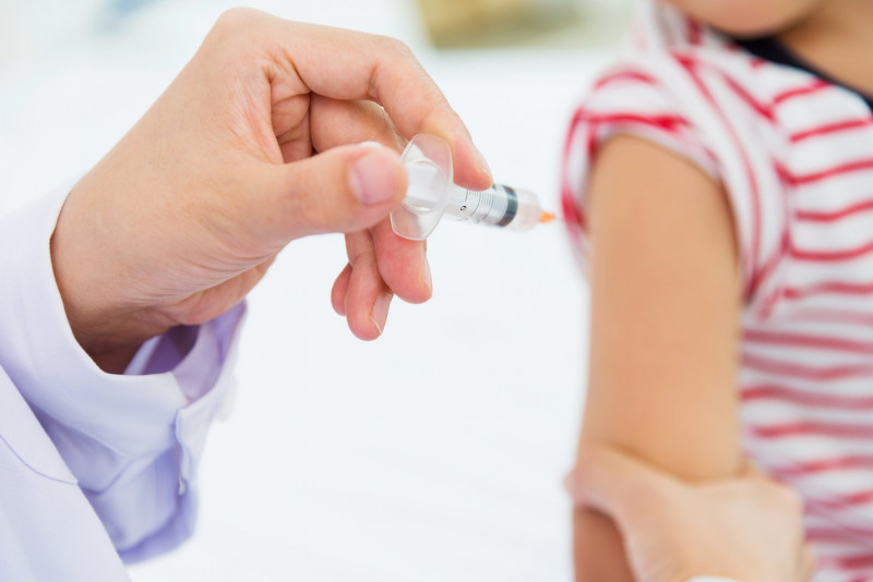 Больше 500 детей в Забайкалье уже поставили прививку от COVID
