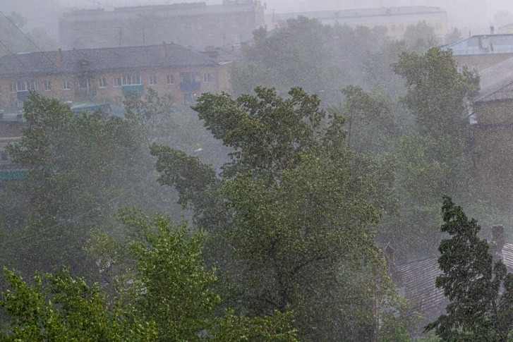 Ливни, грозы, град и сильный ветер придут в районы Забайкалья 4 июля