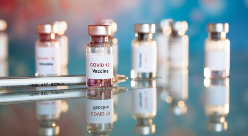Запись на вакцинацию стали отменять в Чите – вакцины от коронавируса снова нет