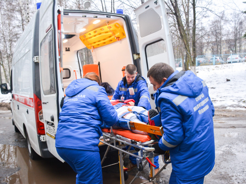 Слетевшая с дороги скорая в Краснокаменске везла пациента в больницу