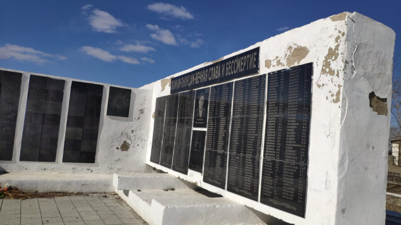 Мемориал боевой славы, памятник воинам-землякам, погибшим на фронтах Великой Отечественной войны в Нижнем Цасучее
