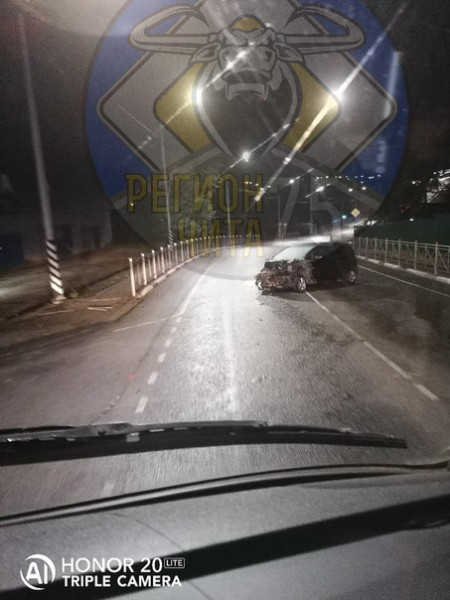 Пьяный водитель снёс пешеходное ограждение в Песчанке
